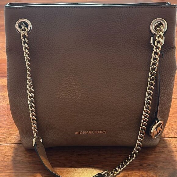 Michael Kors Chain Messenger Bag - Picture 1 of 8